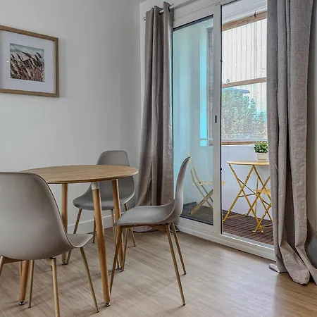 Liberte Prestige - Tram - Rocade Apartmán *